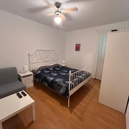 Rosa Apartment *